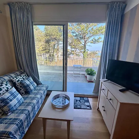 Seafront Flat With Indoor Pool With Stunning Views * Plestin-les-Greves