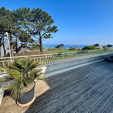 Seafront Flat With Indoor Pool With Stunning Views Apartment *